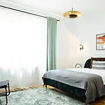 Sunny 3br Midtown Flat - Amazing View Balcony Bucureşti