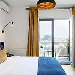 Sunny 3br Midtown Flat - Amazing View Balcony