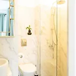 Sunny 3br Midtown Flat - Amazing View Balcony