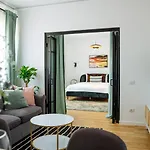 Sunny 3br Midtown Flat - Amazing View Balcony * Bucureşti