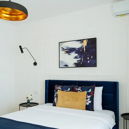 Sunny 3br Midtown Flat - Amazing View Balcony Daire