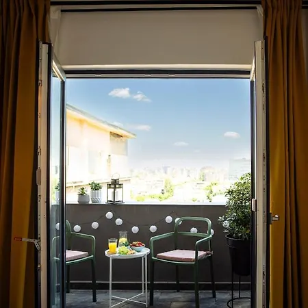 Sunny 3br Midtown Flat - Amazing View Balcony * בוקרשט