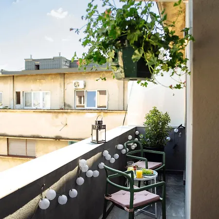 Apartman Sunny 3br Midtown Flat - Amazing View Balcony