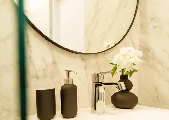 Sunny 3br Midtown Flat - Amazing View Balcony Apartman