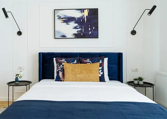 Sunny 3br Midtown Flat - Amazing View Balcony *