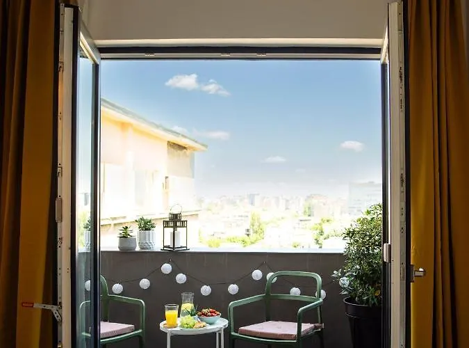 Sunny 3br Midtown Flat - Amazing View Balcony * Bükreş