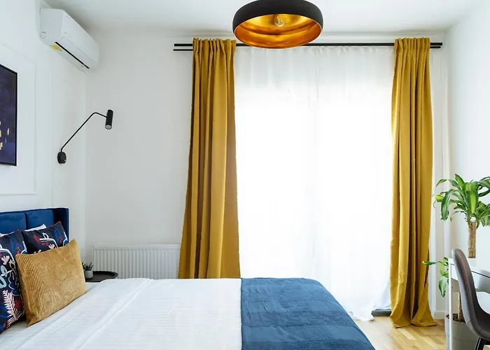 Daire Sunny 3br Midtown Flat - Amazing View Balcony *