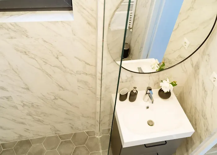 Sunny 3br Midtown Flat - Amazing View Balcony Apartman *