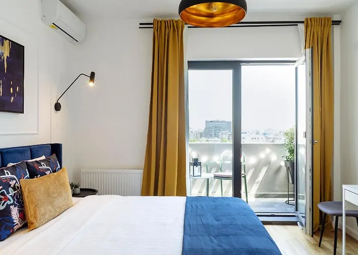 Sunny 3br Midtown Flat - Amazing View Balcony