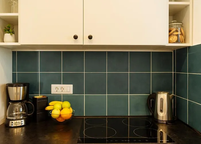 Sunny 3br Midtown Flat - Amazing View Balcony Apartman *