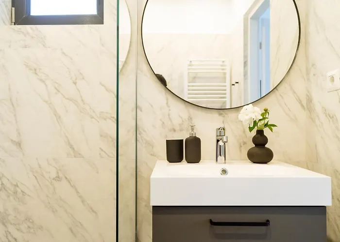 شقة Sunny 3br Midtown Flat - Amazing View Balcony