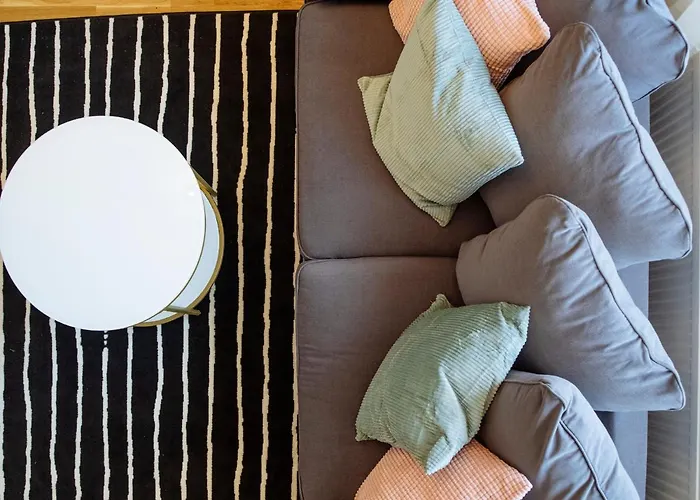 Sunny 3br Midtown Flat - Amazing View Balcony Apartman *