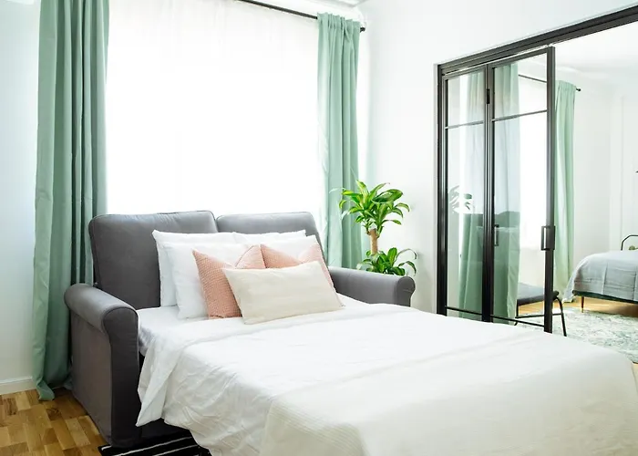 Sunny 3br Midtown Flat - Amazing View Balcony