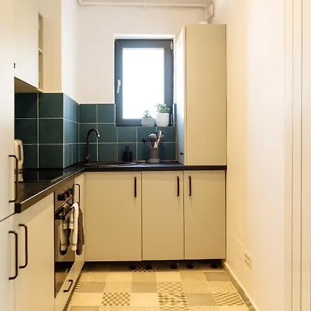 Sunny 3br Midtown Flat - Amazing View Balcony Bukarest