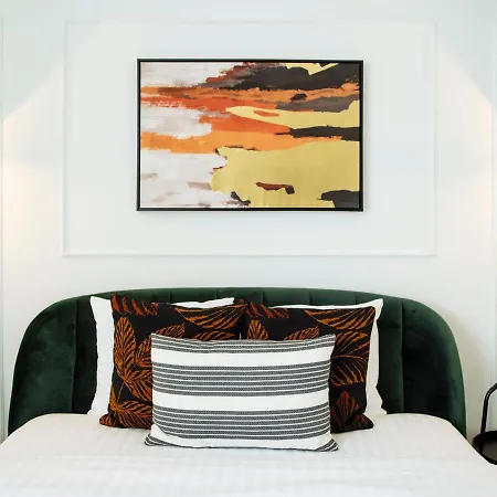 Sunny 3br Midtown Flat - Amazing View Balcony Apartment Bukarest