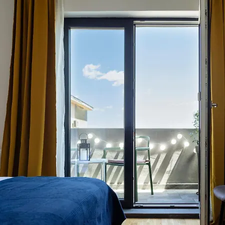 Apartment Sunny 3br Midtown Flat - Amazing View Balcony Bukarest