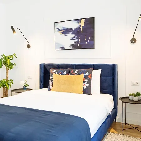 Sunny 3br Midtown Flat - Amazing View Balcony