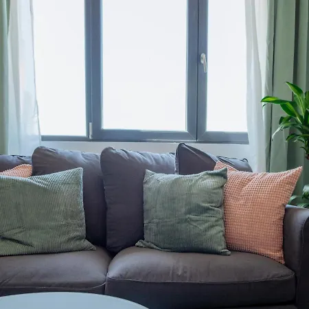 Sunny 3br Midtown Flat - Amazing View Balcony * Bukarest