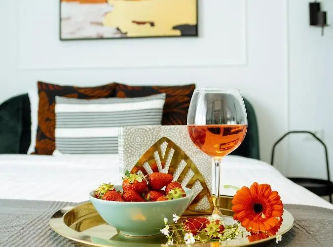 Lejlighed Sunny 3br Midtown Flat - Amazing View Balcony *