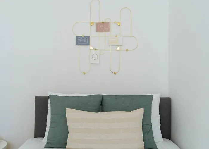 Sunny 3br Midtown Flat - Amazing View Balcony Lejlighed *