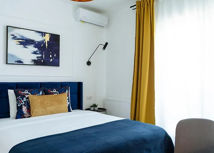 Sunny 3br Midtown Flat - Amazing View Balcony *