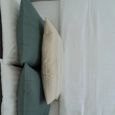 Sunny 3br Midtown Flat - Amazing View Balcony Appartamento